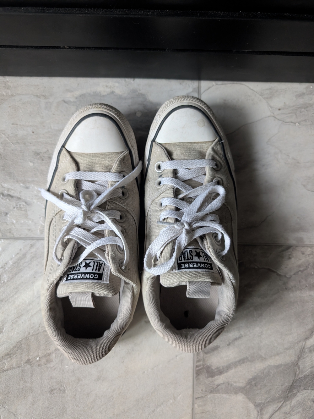 Converse Chuck Taylor All Star Low Top Sneakers - Beige/White